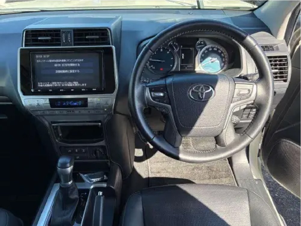 2022 TOYOTA LAND CRUISER PRADO TX L PACKAGE