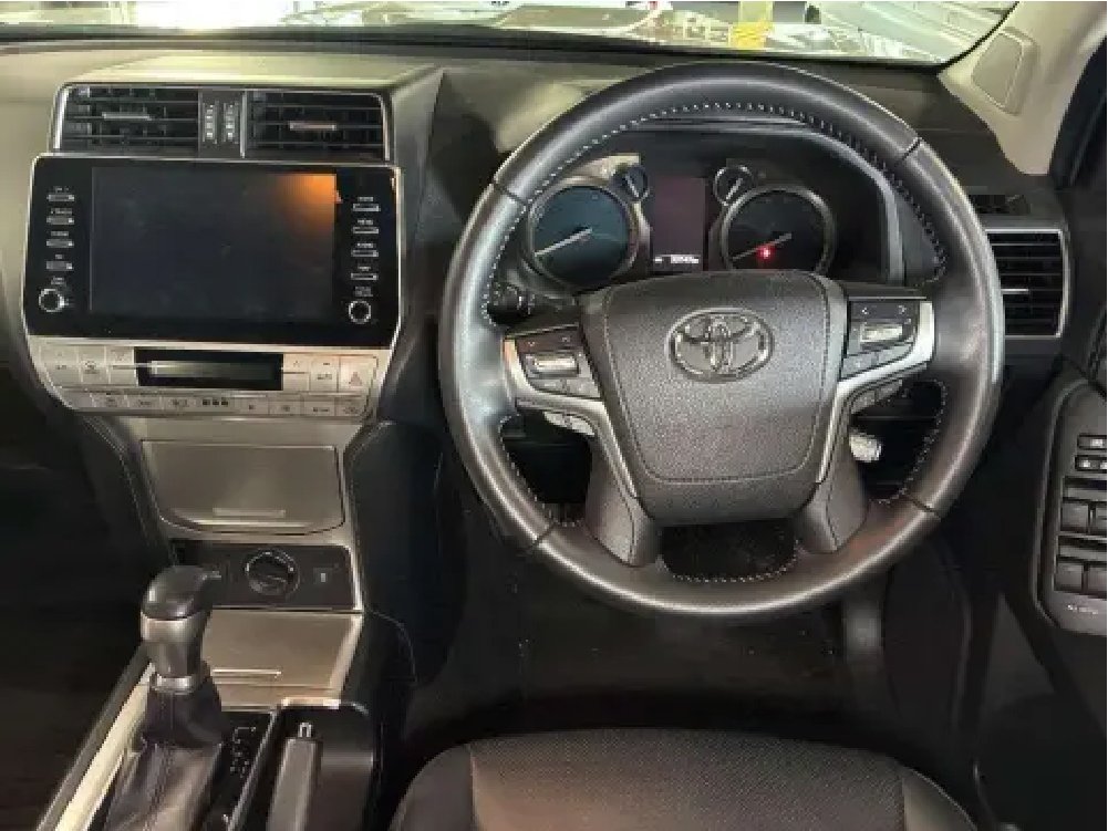 2021 TOYOTA LAND CRUISER PRADO TX L PACKAGE