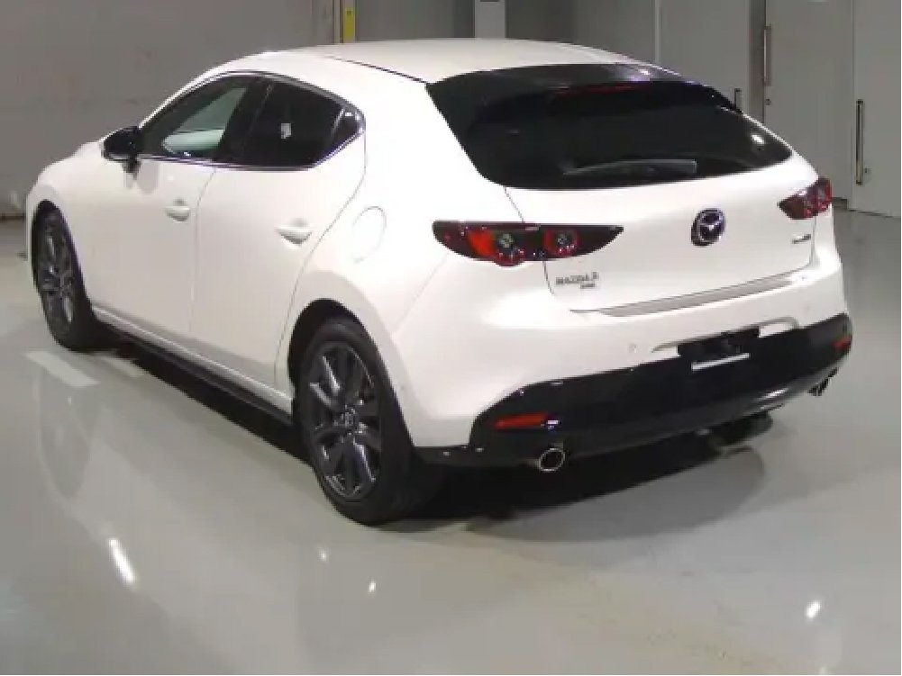 
								2020 MAZDA MAZDA3 FASTBACK 15S TOURING AWD full									
