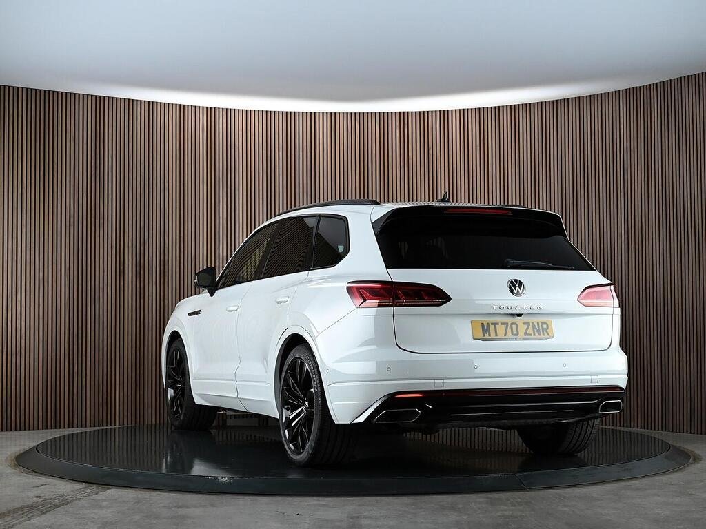 
								2020 VOLKSWAGEN TOUAREG TDI BLACK EDITION full									