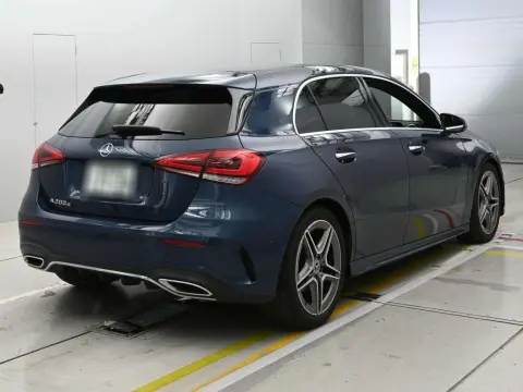 
								2019 MERCEDES BENZ A200D AMG LINE full									