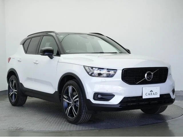 2020 VOLVO XC40 T4 R-DESIGN