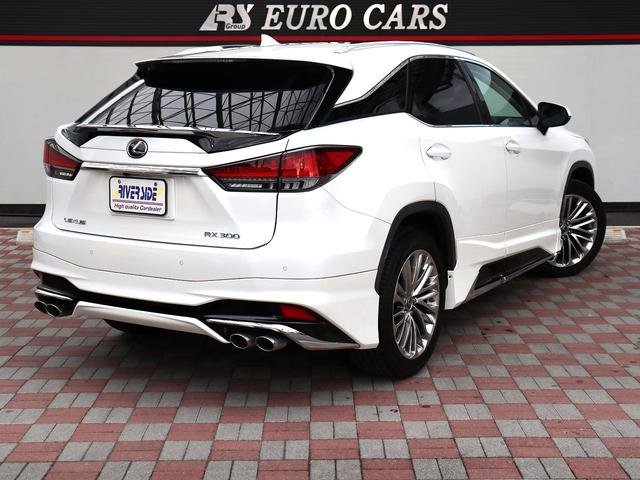 
								2020 LEXUS RX300 VERSION L full									