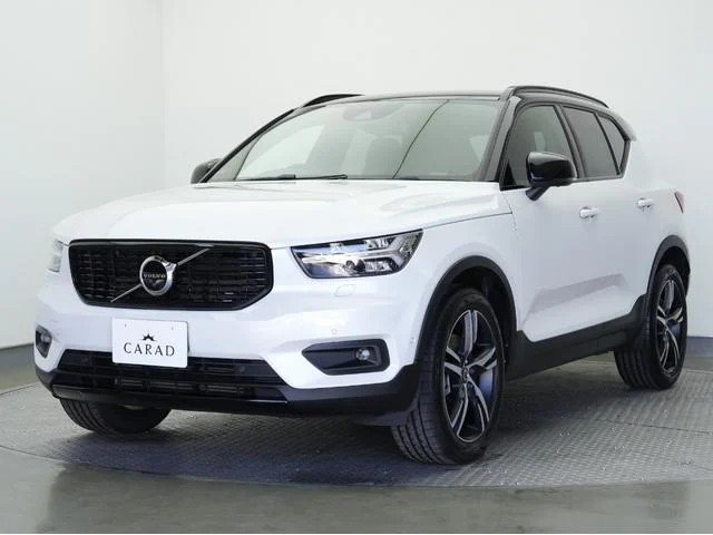 2020 VOLVO XC40 T4 R-DESIGN