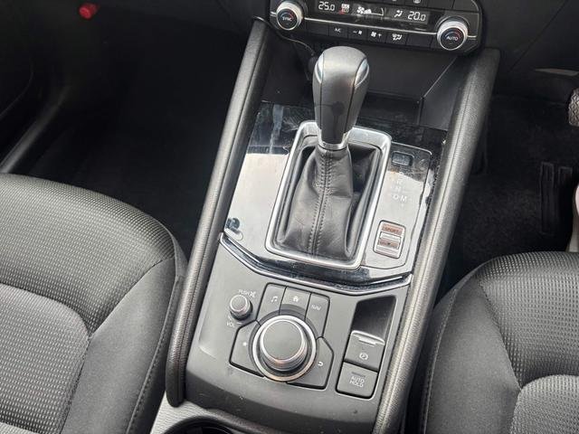 
								2020 VOLVO XC40 T4 R-DESIGN full									