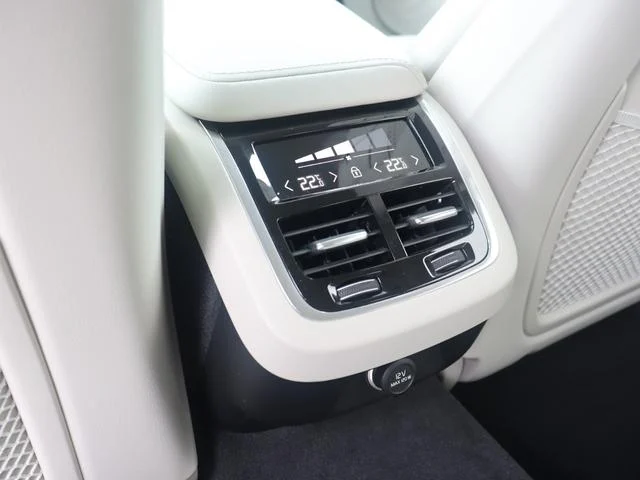 
								2019 VOLVO V60 T5 INSCRIPTION full									
