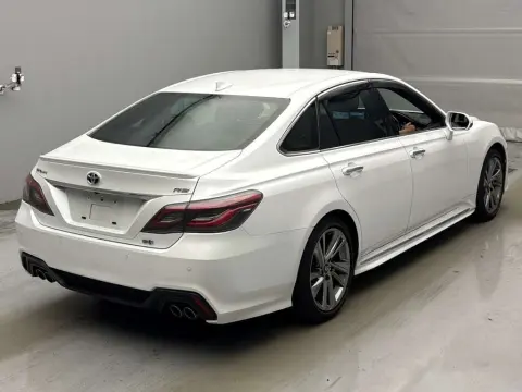 
								2021 TOYOTA CROWN HYBRID RS full									
