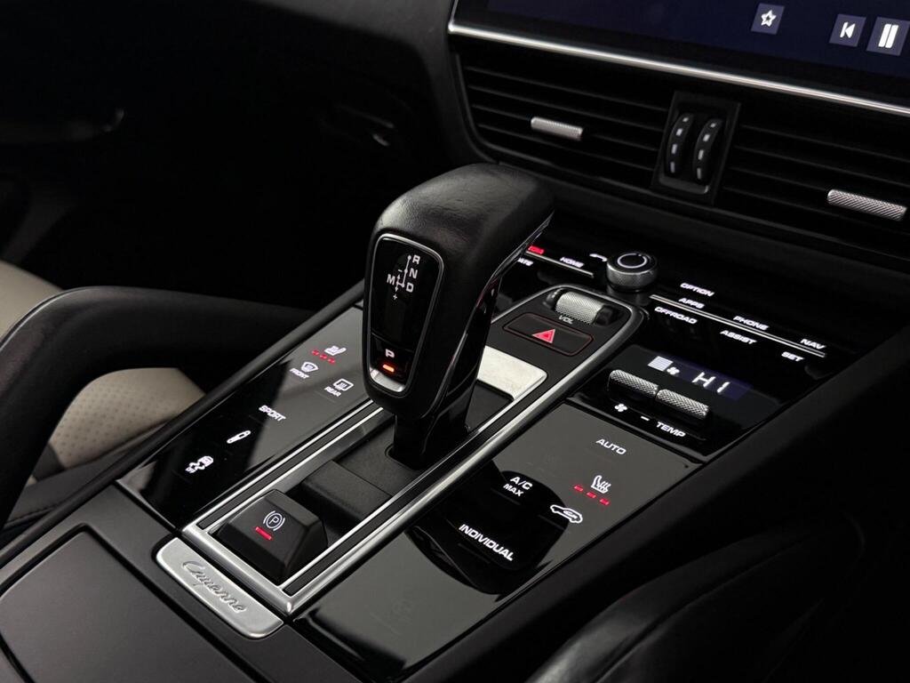 
								2019 PORSCHE CAYENNE BASE GRADE full									